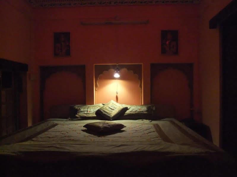 Hotel Jeet Mahal Dzsaiszalmer Kültér fotó
